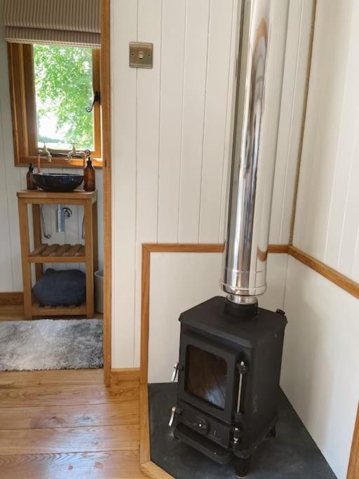 The Hereford Hut, Charming 1 Bedroom Shepherds Hut Callow Esterno foto